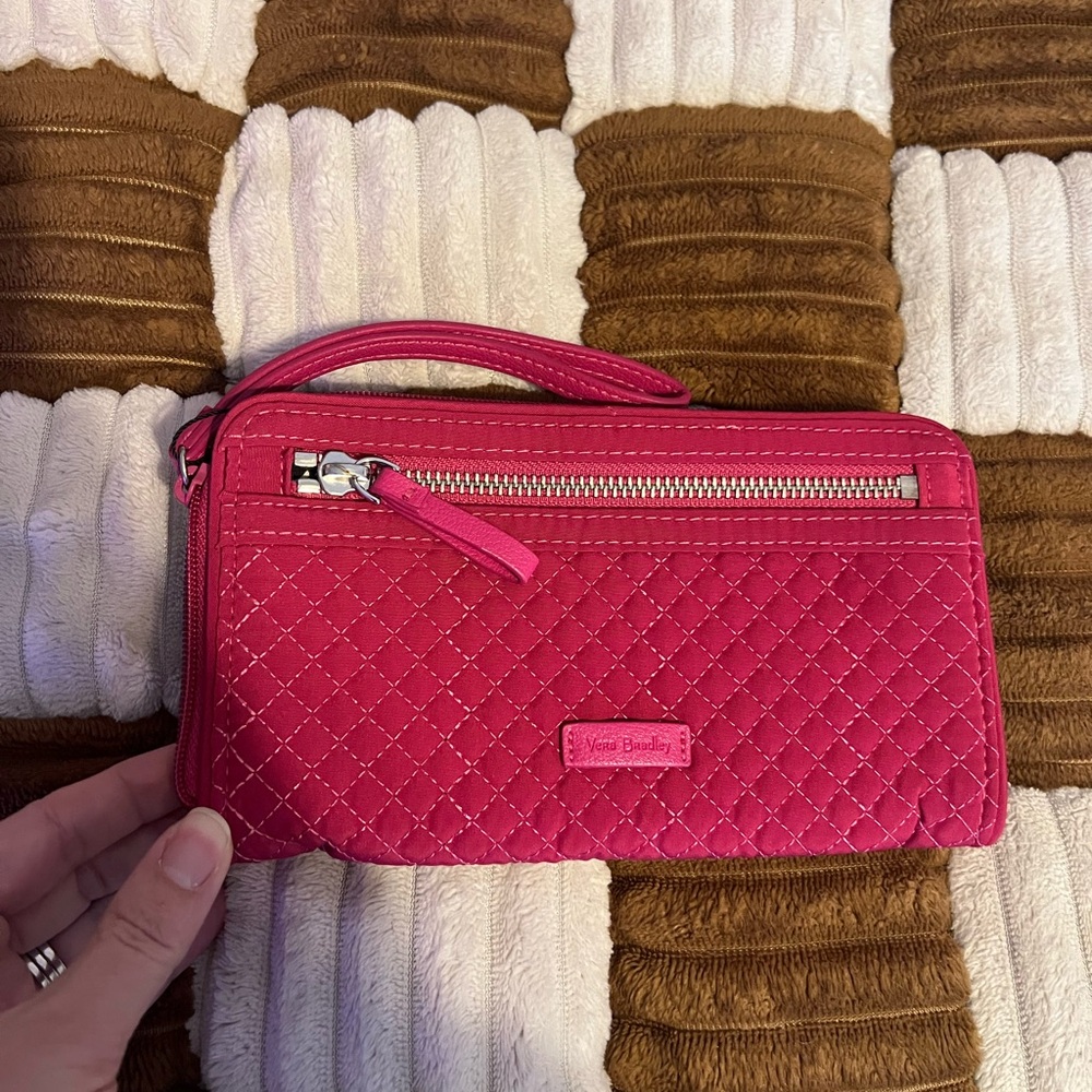 Vera Bradley Iconic RFID Front Zip Wristlet in Passion Pink NWTS!
